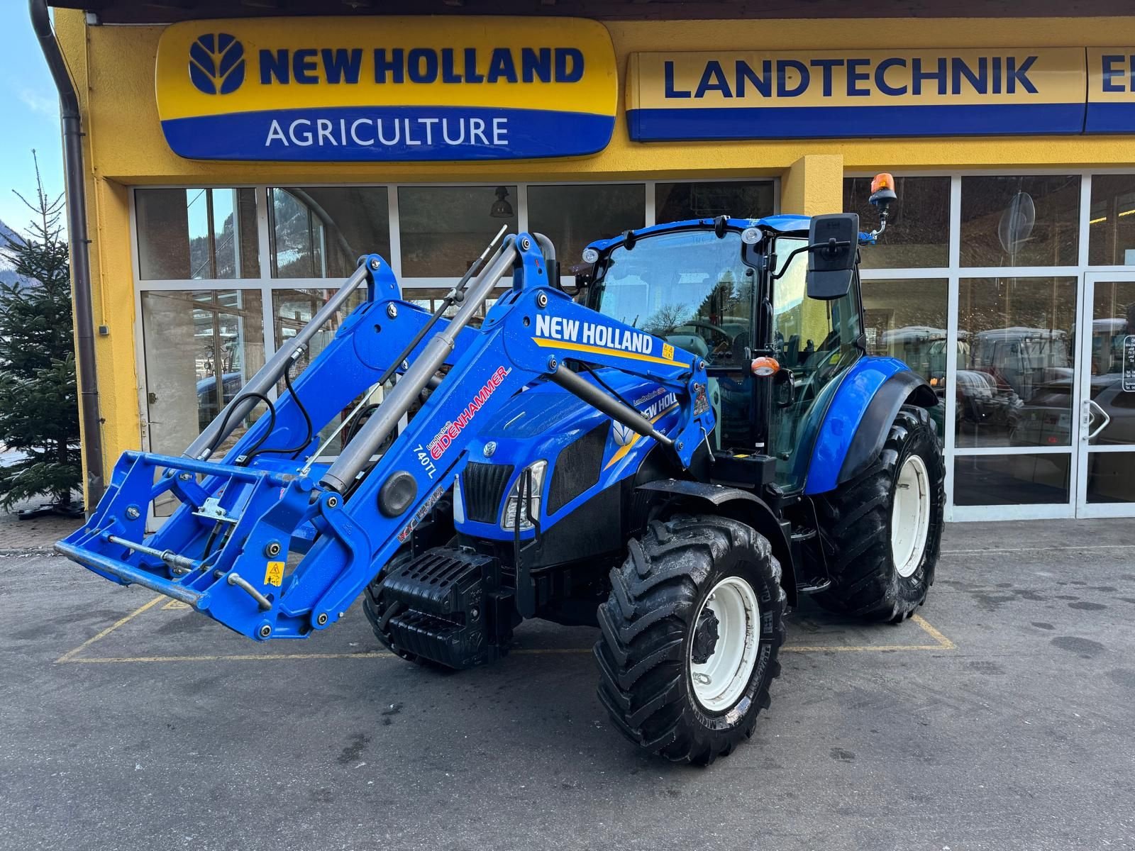 Traktor типа New Holland T4.75, Gebrauchtmaschine в Burgkirchen (Фотография 1)