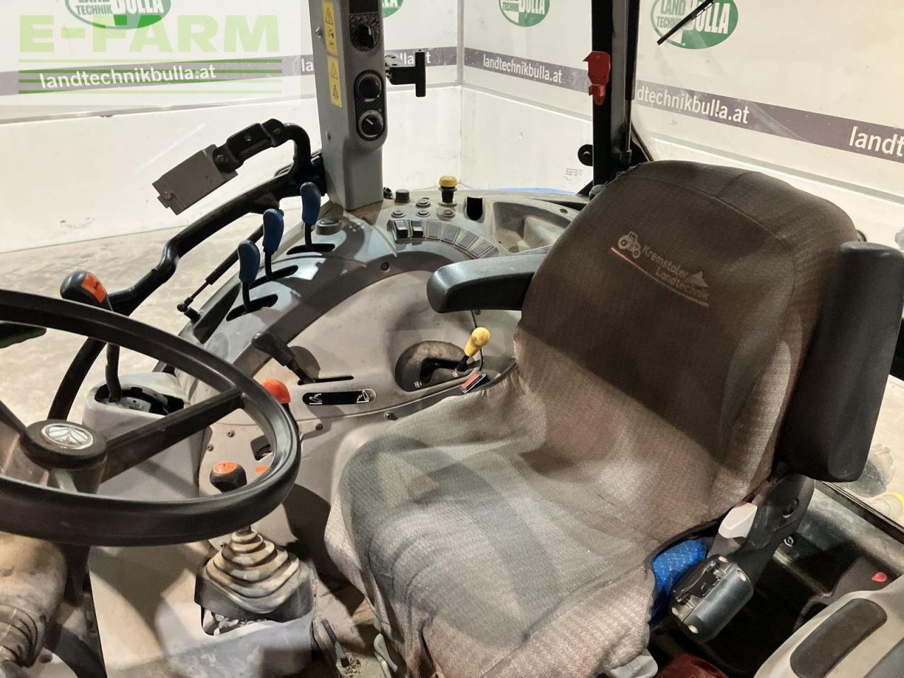 Traktor del tipo New Holland t4.75, Gebrauchtmaschine en Sierning (Imagen 13)