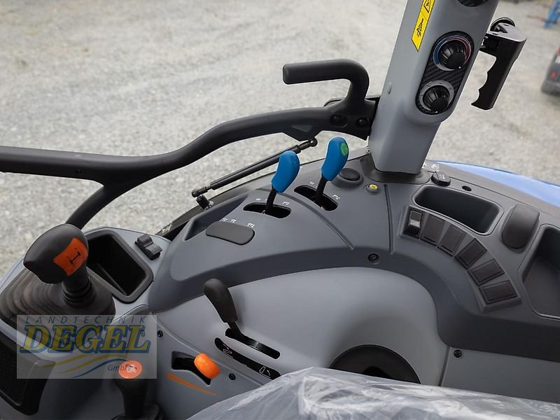 Traktor typu New Holland T4.75, Neumaschine v Feilitzsch (Obrázek 10)