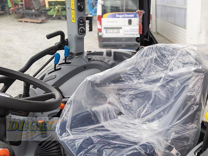 Traktor typu New Holland T4.75, Neumaschine v Feilitzsch (Obrázek 8)