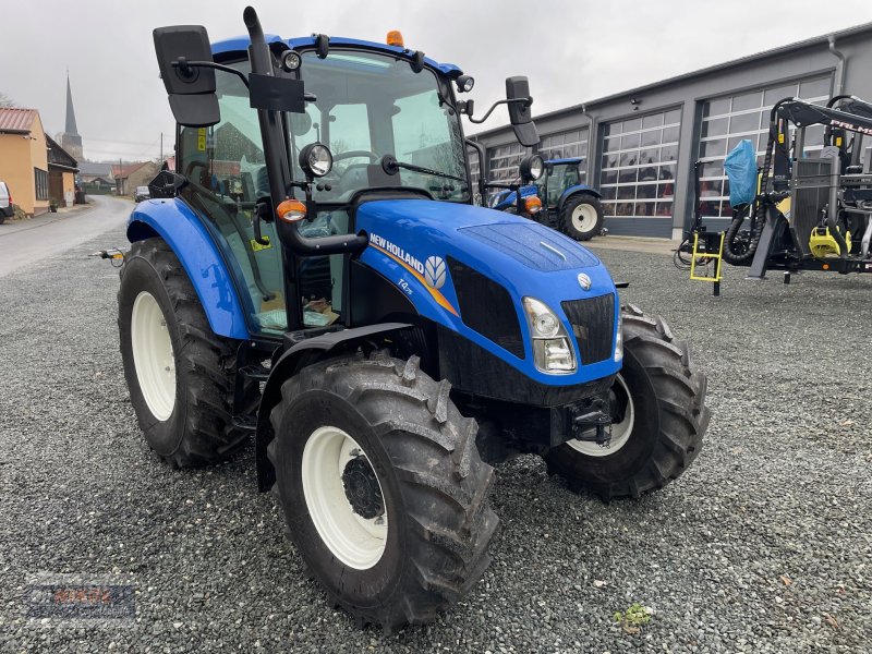 Traktor of the type New Holland T4.75, Neumaschine in Lichtenfels (Picture 1)
