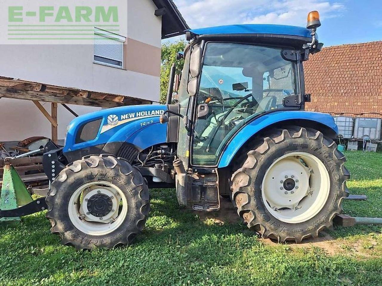 Traktor del tipo New Holland t4.75s S, Gebrauchtmaschine In GROBELNO (Immagine 2)