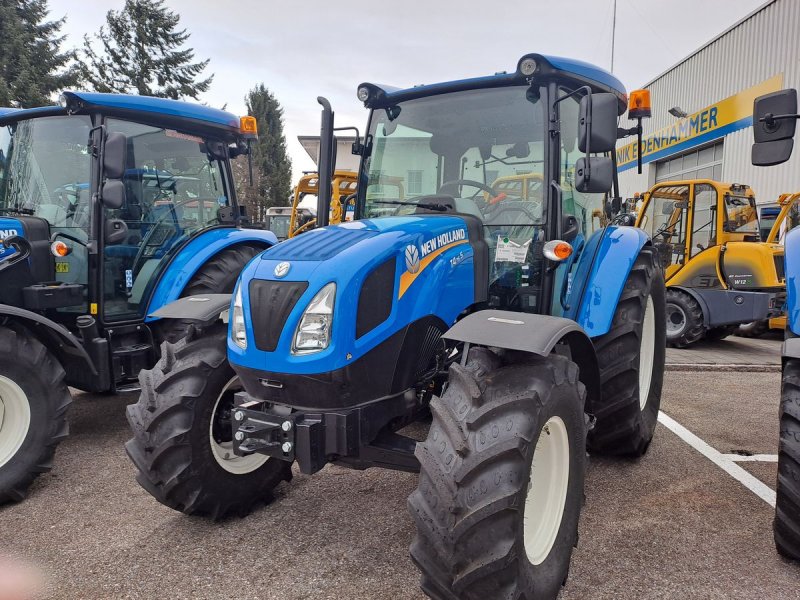 Traktor of the type New Holland T4.75S Stage V, Neumaschine in Burgkirchen (Picture 1)