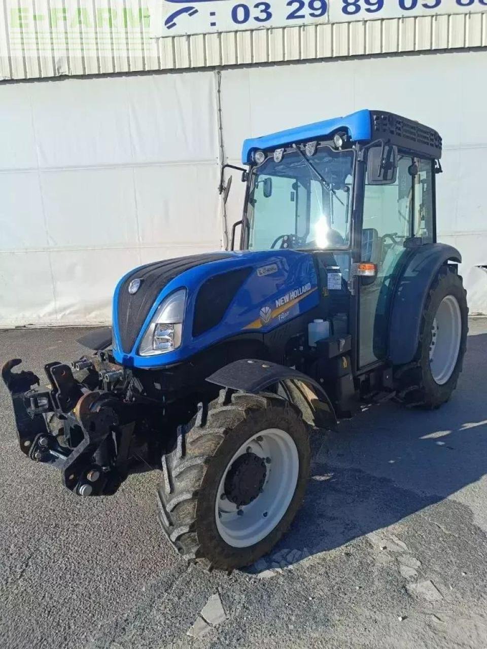 Traktor of the type New Holland t4.80 f F, Gebrauchtmaschine in CHAUVONCOURT (Picture 1)