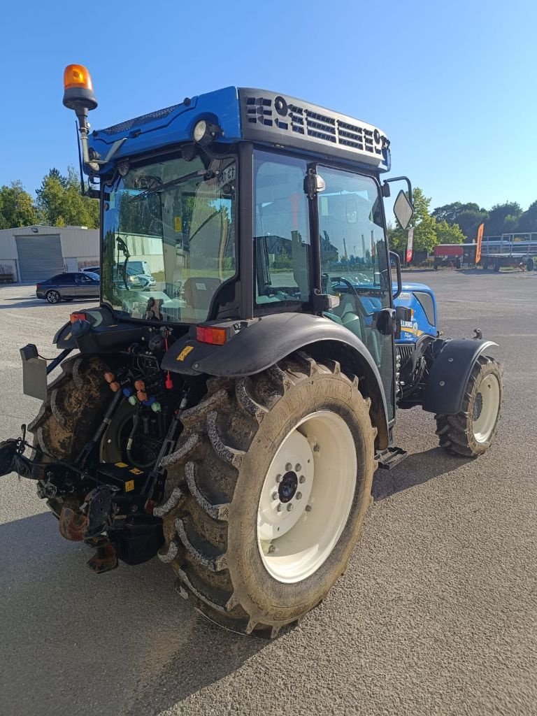 Traktor des Typs New Holland T4.80 F, Gebrauchtmaschine in Lérouville (Bild 4)