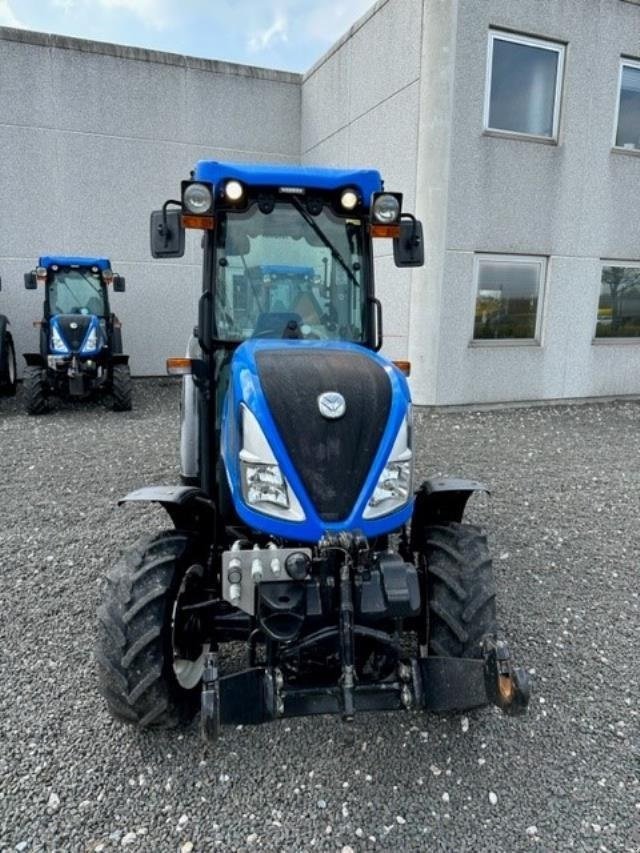 Traktor типа New Holland T4.80 N, Gebrauchtmaschine в Hadsten (Фотография 3)