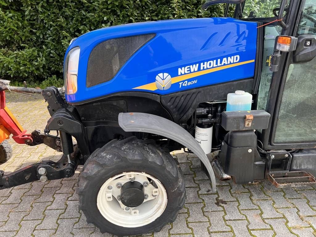 Traktor des Typs New Holland T4.80N smalspoor, Gebrauchtmaschine in Luttenberg (Bild 3)