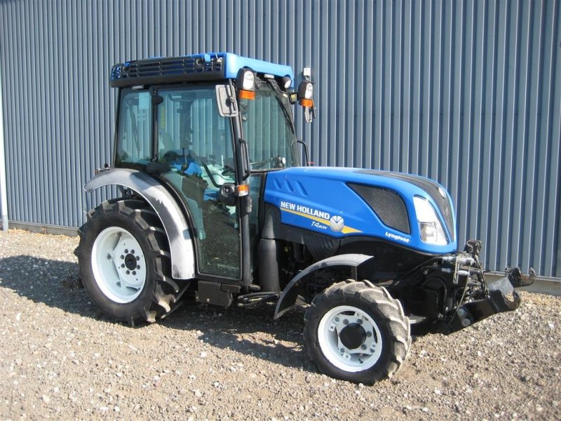 Traktor of the type New Holland T4.80N, Gebrauchtmaschine in Glamsbjerg (Picture 1)