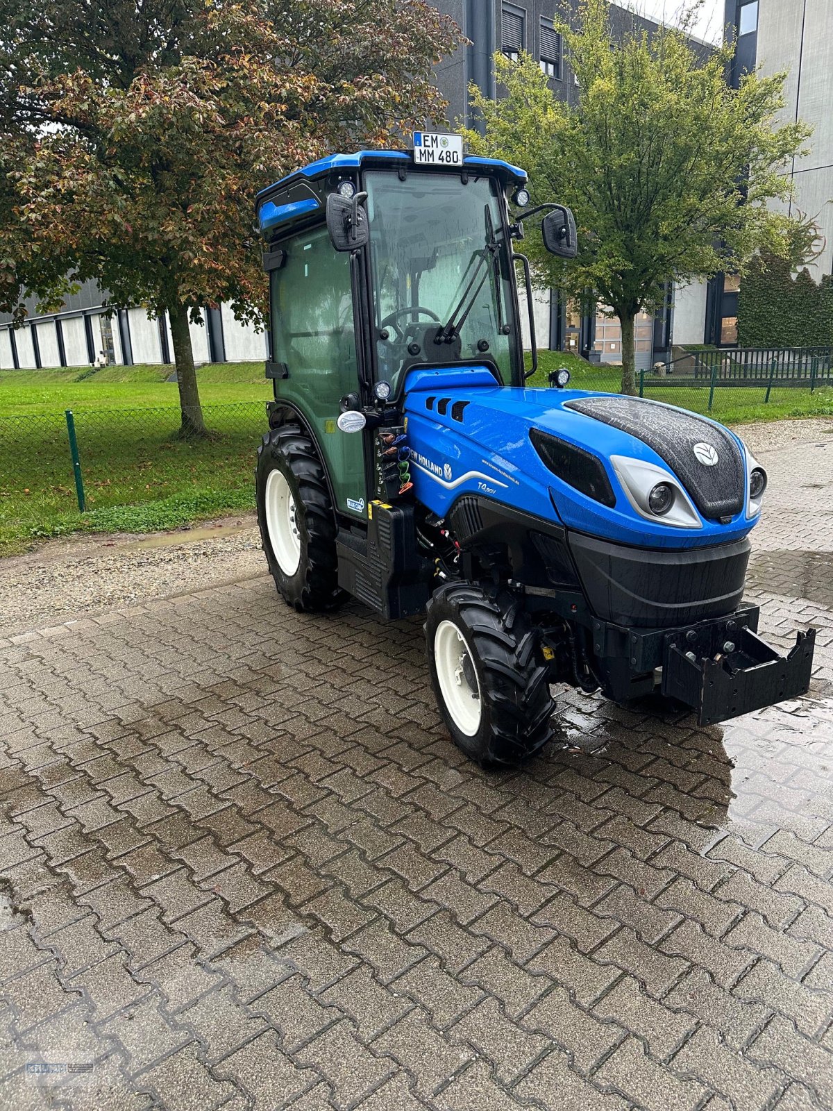 Traktor of the type New Holland t4.80V, Gebrauchtmaschine in Malterdingen (Picture 1)