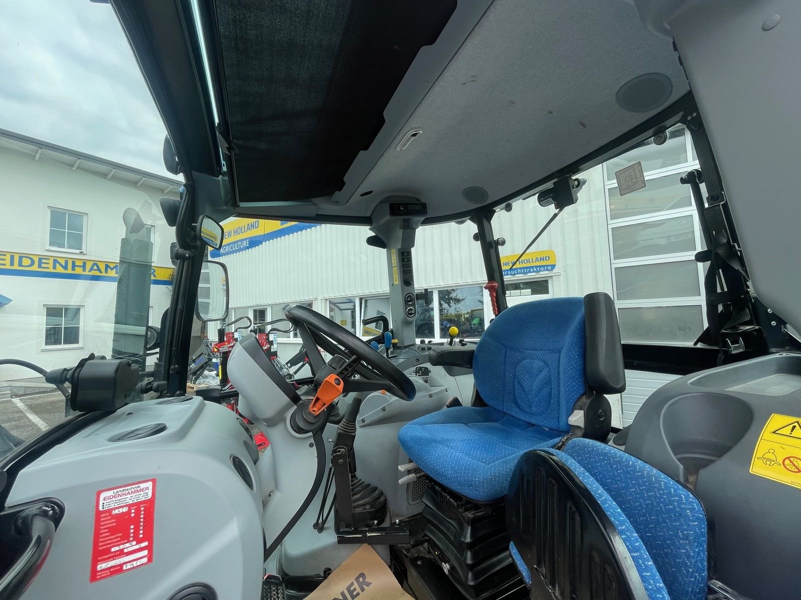 Traktor typu New Holland T4.85, Gebrauchtmaschine v Burgkirchen (Obrázek 8)