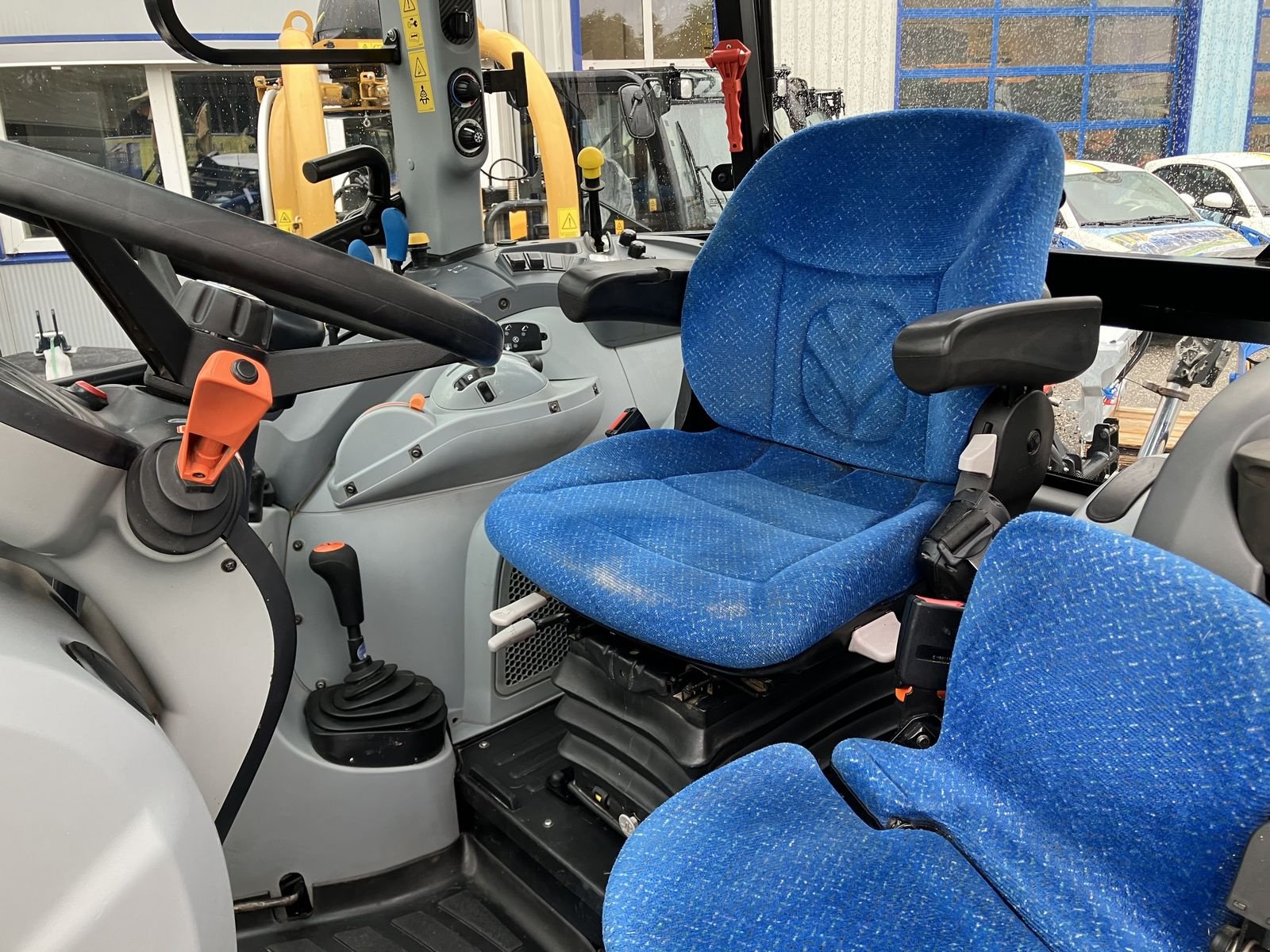 Traktor des Typs New Holland T4.85, Gebrauchtmaschine in Villach (Bild 13)