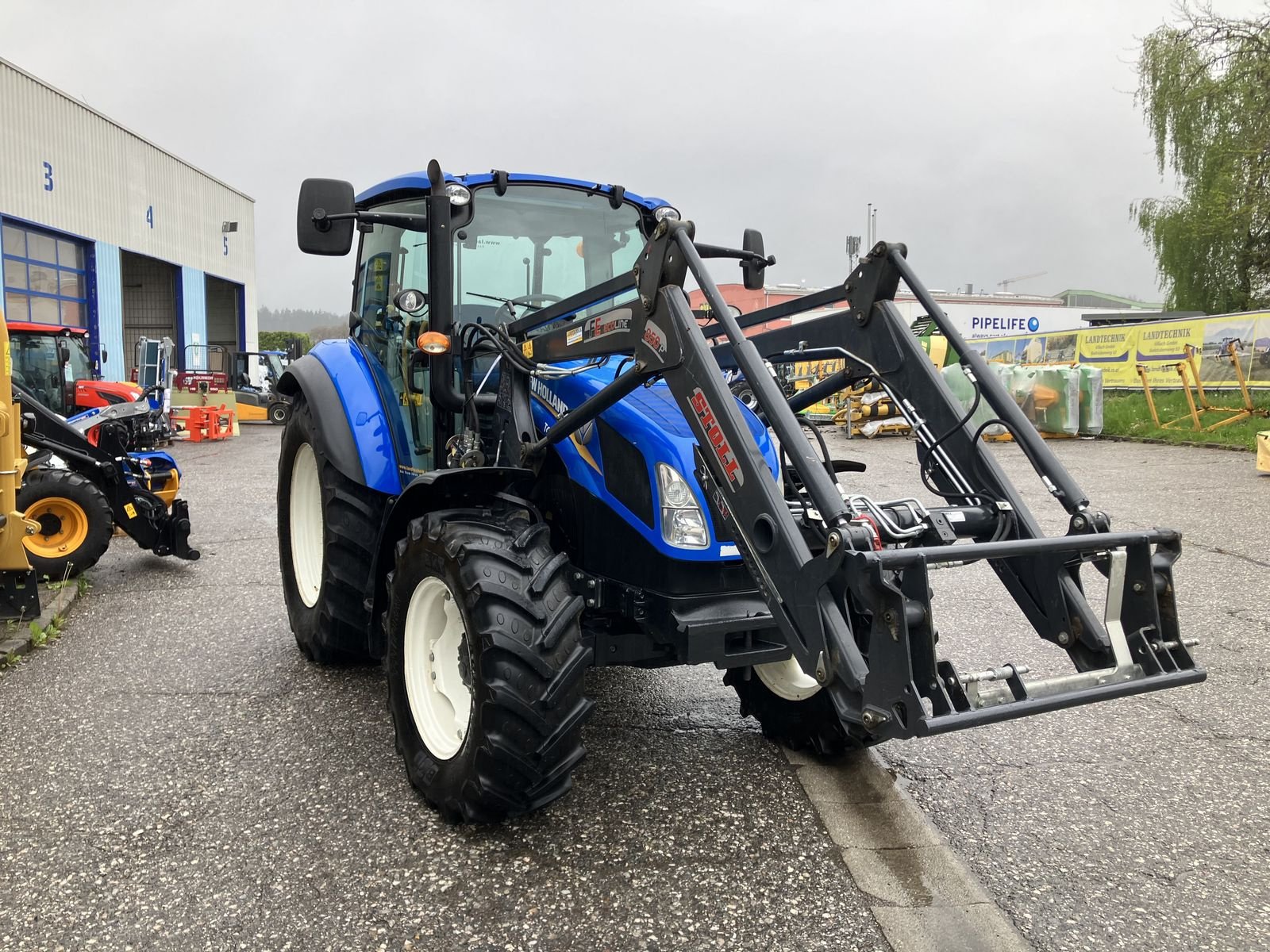 Traktor от тип New Holland T4.85, Gebrauchtmaschine в Villach (Снимка 3)