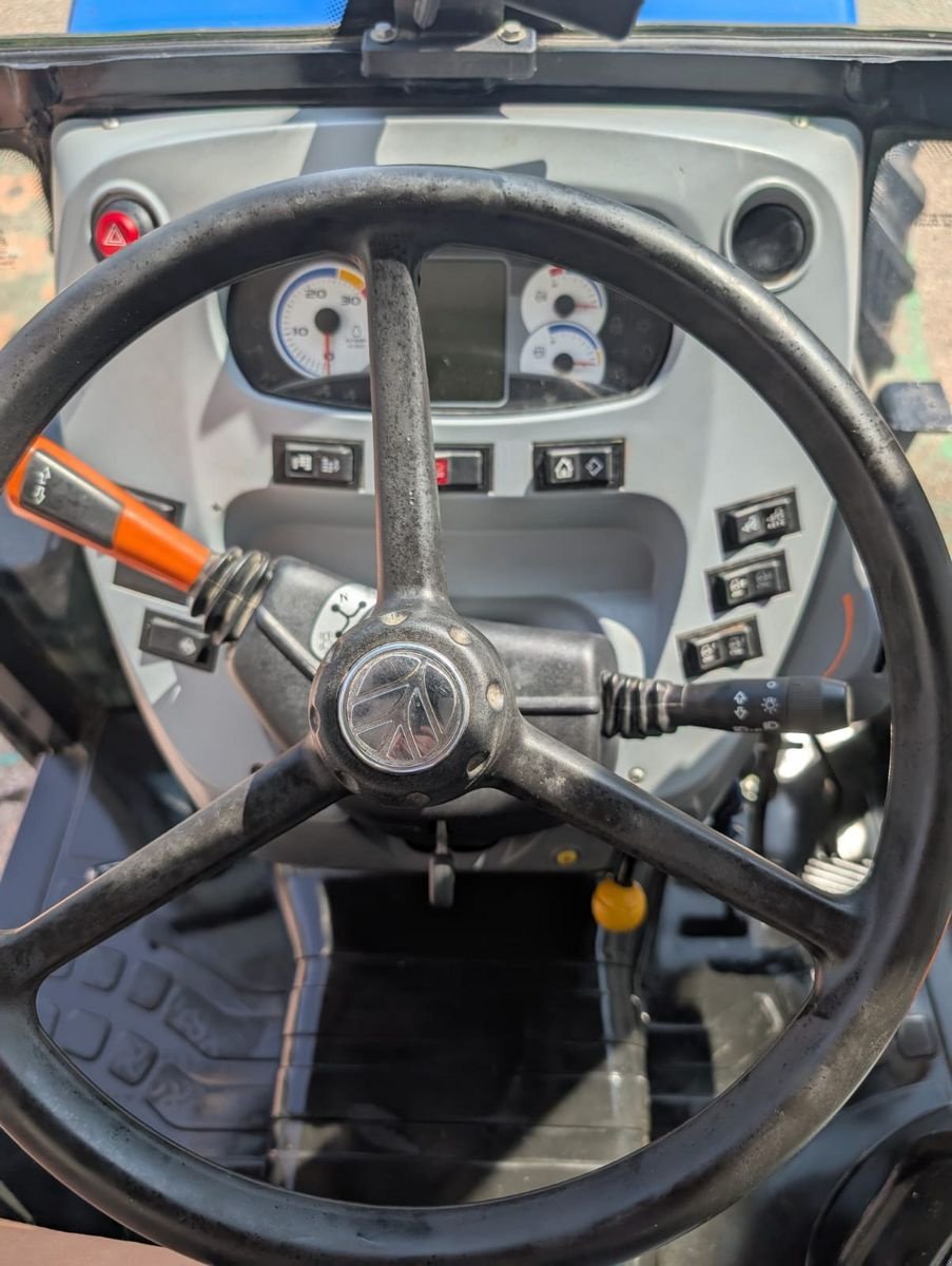 Traktor of the type New Holland T4.90 F, Gebrauchtmaschine in Harmannsdorf-Rückersdorf (Picture 16)