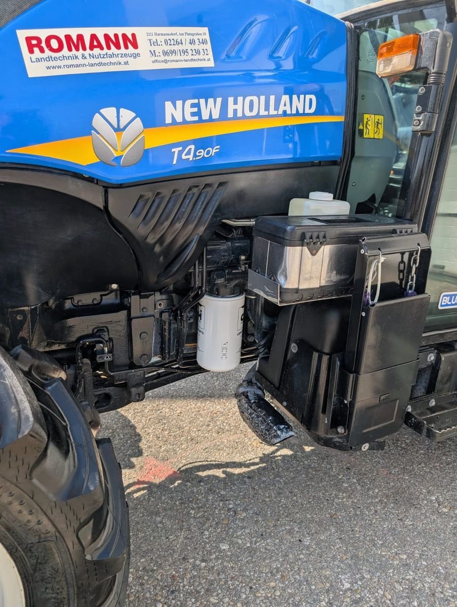 Traktor of the type New Holland T4.90 F, Gebrauchtmaschine in Harmannsdorf-Rückersdorf (Picture 20)