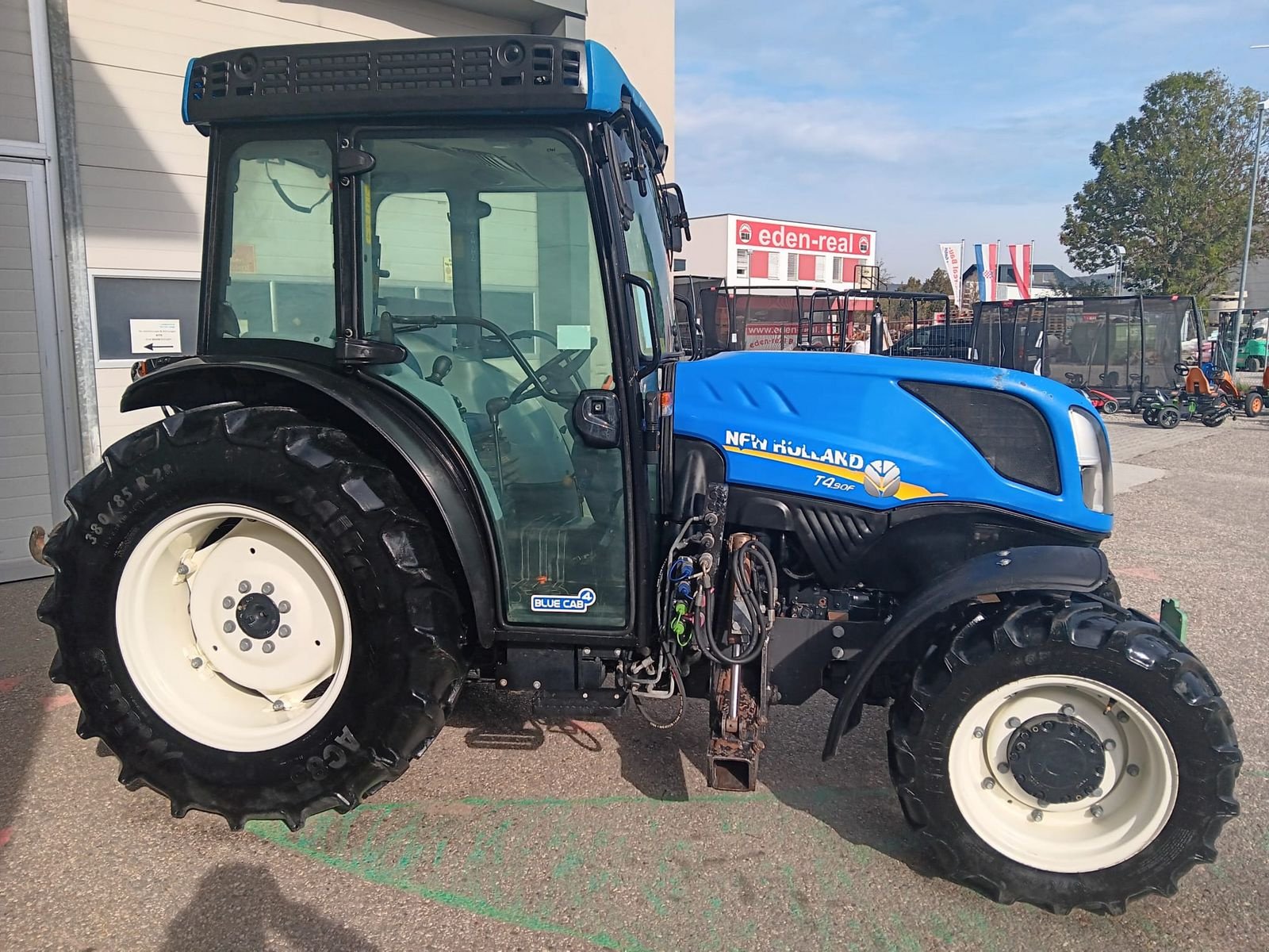 Traktor typu New Holland T4.90 F, Gebrauchtmaschine v Harmannsdorf-Rückersdorf (Obrázek 9)