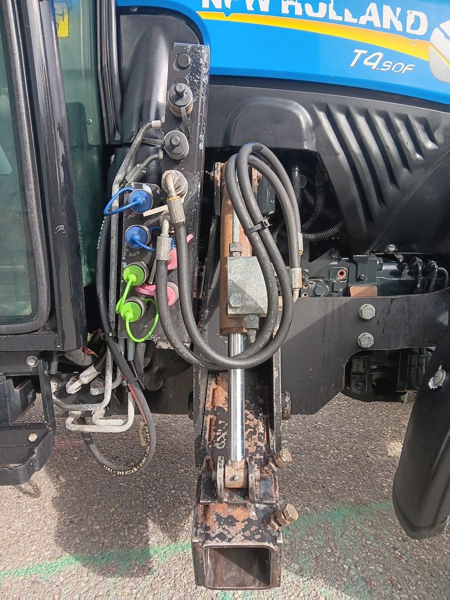 Traktor typu New Holland T4.90 F, Gebrauchtmaschine v Harmannsdorf-Rückersdorf (Obrázek 19)