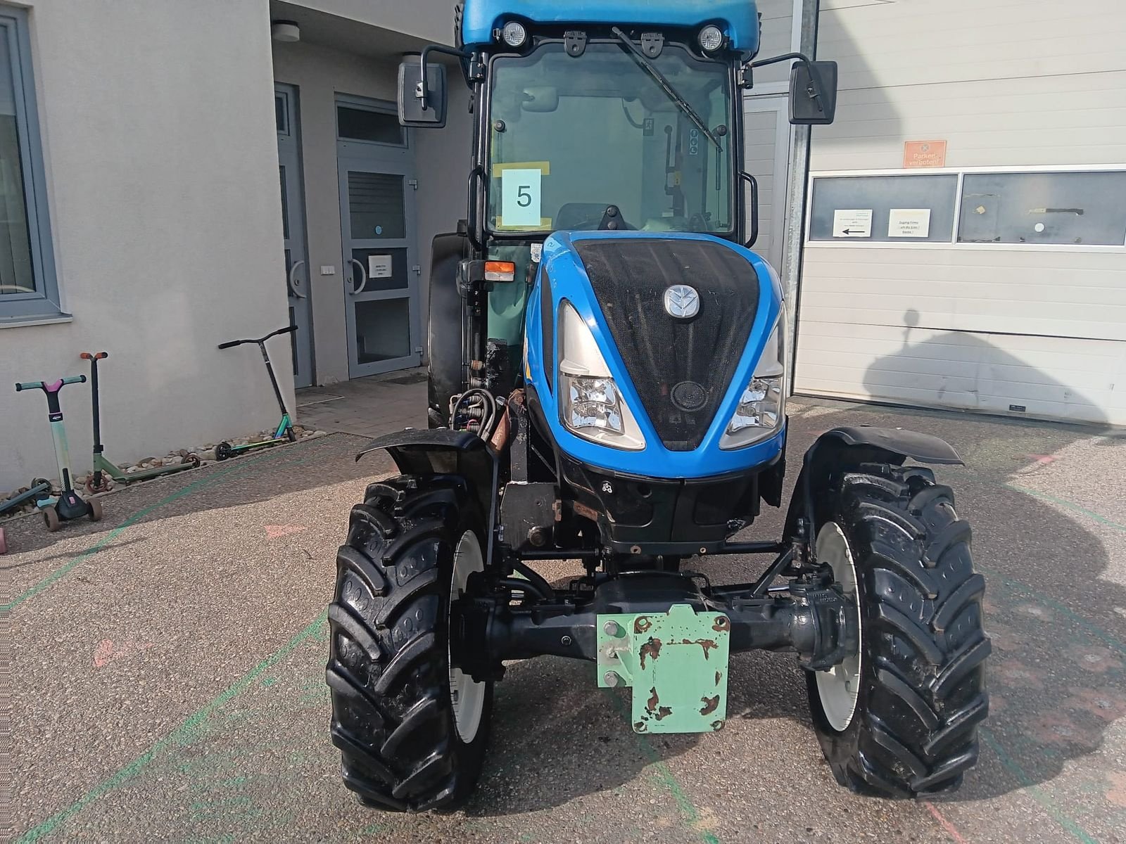 Traktor typu New Holland T4.90 F, Gebrauchtmaschine v Harmannsdorf-Rückersdorf (Obrázek 2)