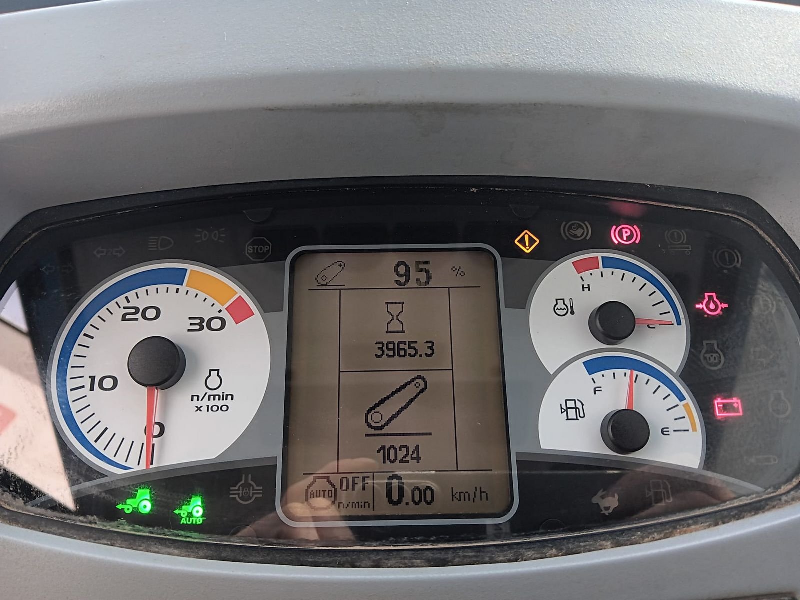 Traktor typu New Holland T4.90 F, Gebrauchtmaschine v Harmannsdorf-Rückersdorf (Obrázek 16)