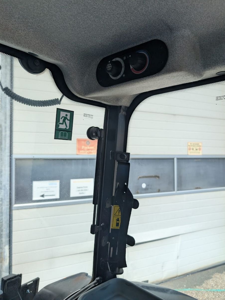 Traktor tipa New Holland T4.90 F, Gebrauchtmaschine u Harmannsdorf-Rückersdorf (Slika 25)