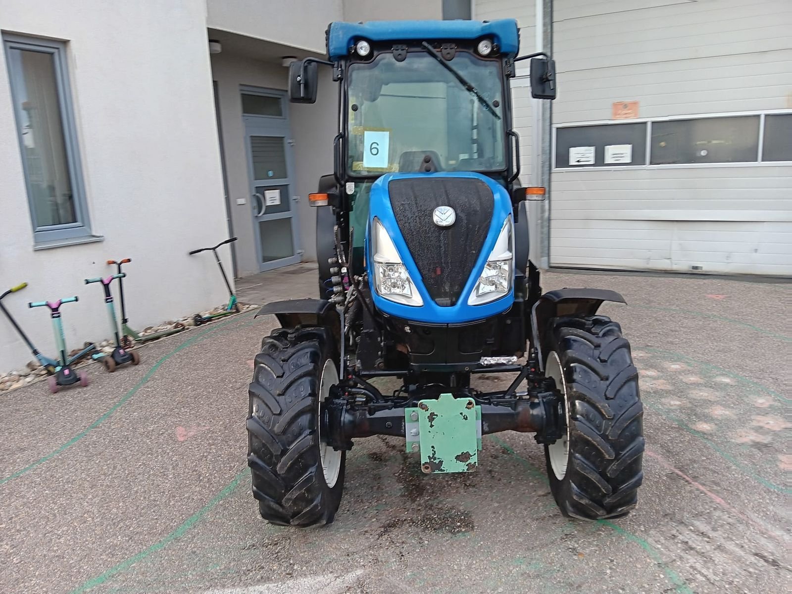 Traktor tipa New Holland T4.90 F, Gebrauchtmaschine u Harmannsdorf-Rückersdorf (Slika 2)