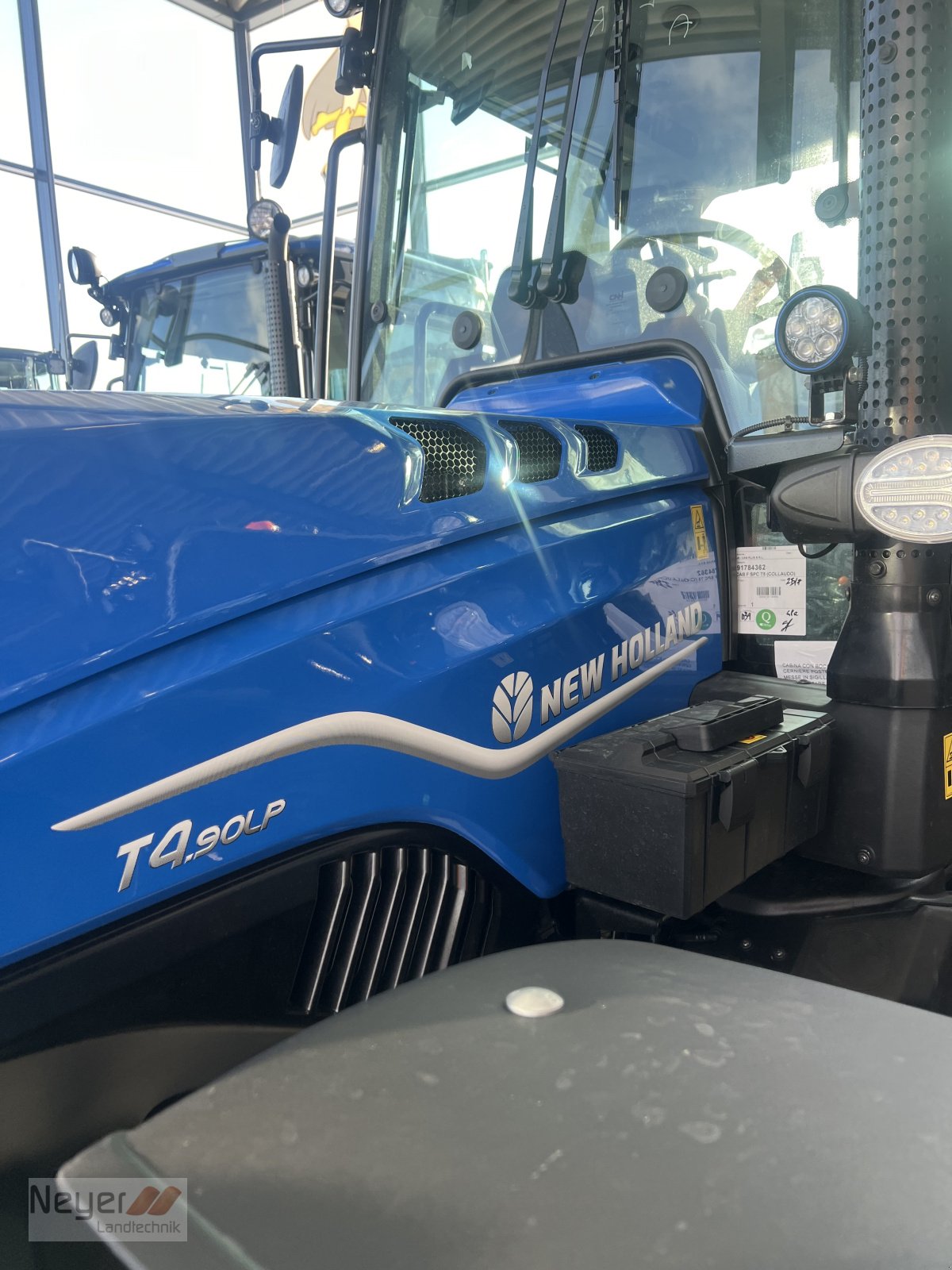 Traktor typu New Holland T4.90 LP, Neumaschine v Bad Waldsee Mennisweiler (Obrázek 4)