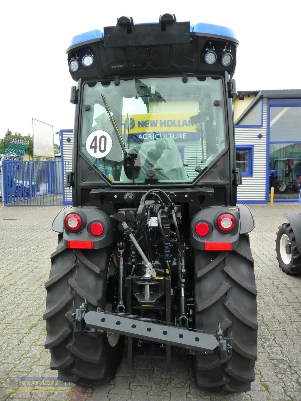 Traktor des Typs New Holland T4.90 N CAB Stage V, Neumaschine in Rhaunen (Bild 3)