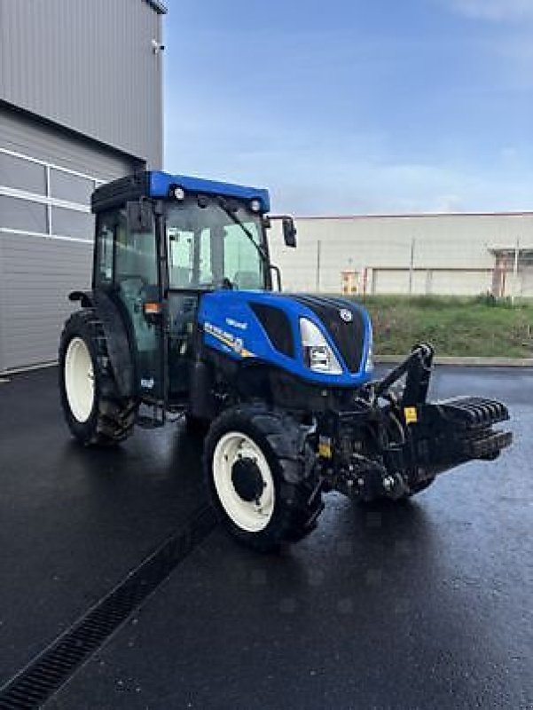 Traktor typu New Holland T4.90F, Gebrauchtmaschine v Carcassonne (Obrázek 3)