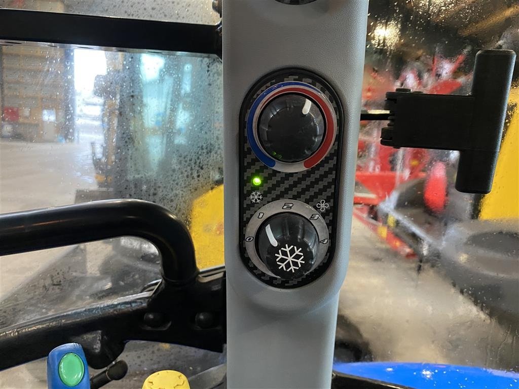 Traktor του τύπου New Holland T4.95 Med frontlæsser, Gebrauchtmaschine σε Holstebro (Φωτογραφία 11)