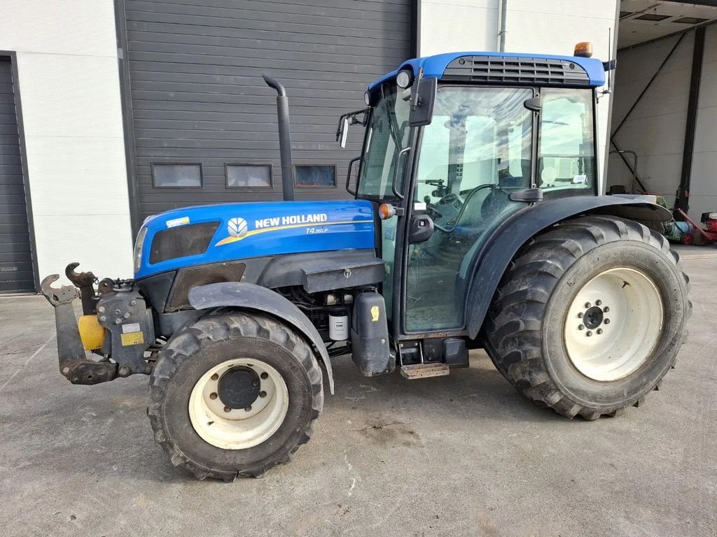 Traktor типа New Holland T4.95 T4.95LP, Gebrauchtmaschine в Groningen (Фотография 1)