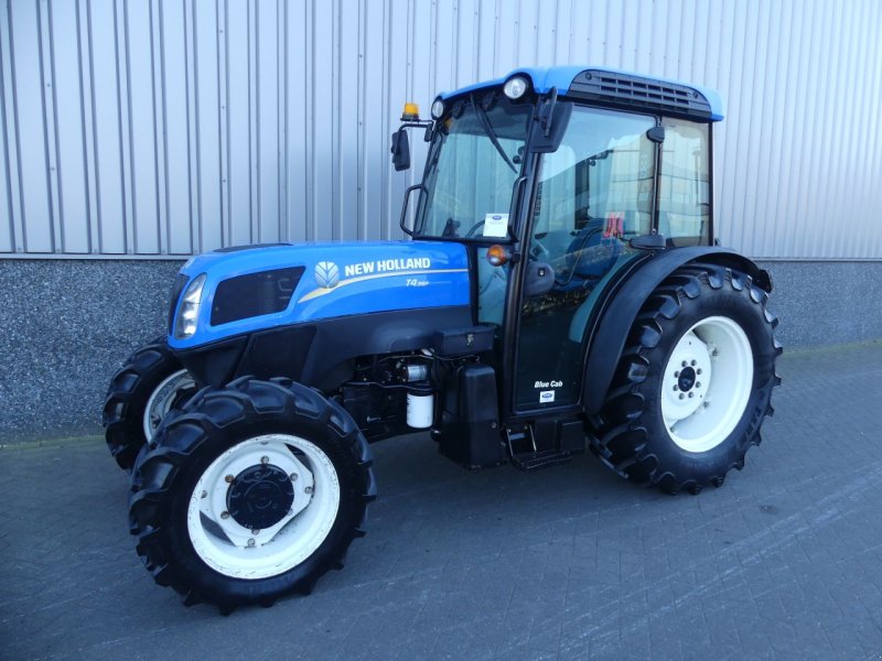 New Holland T4.95F, Gebrauchtmaschine, Baujahr: 2013, Betriebsstunden / Hektar: 4783 (Bild 1) Traktor des Typs New Holland T4.95F, Gebrauchtmaschine in Deurne (Bild 1)