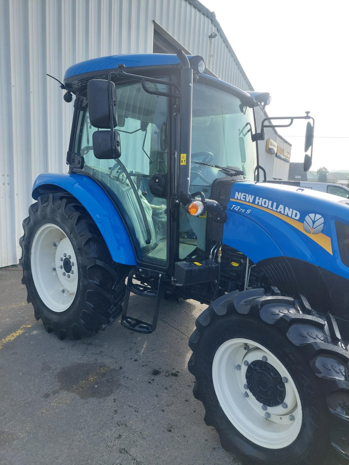 Traktor typu New Holland T4S.75, Gebrauchtmaschine v TREMEUR (Obrázek 2)