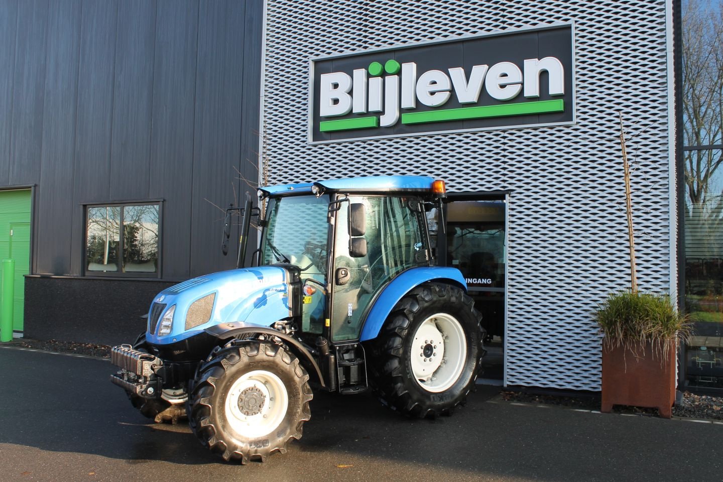 Traktor типа New Holland T4S.75, Gebrauchtmaschine в Pijnacker (Фотография 3)