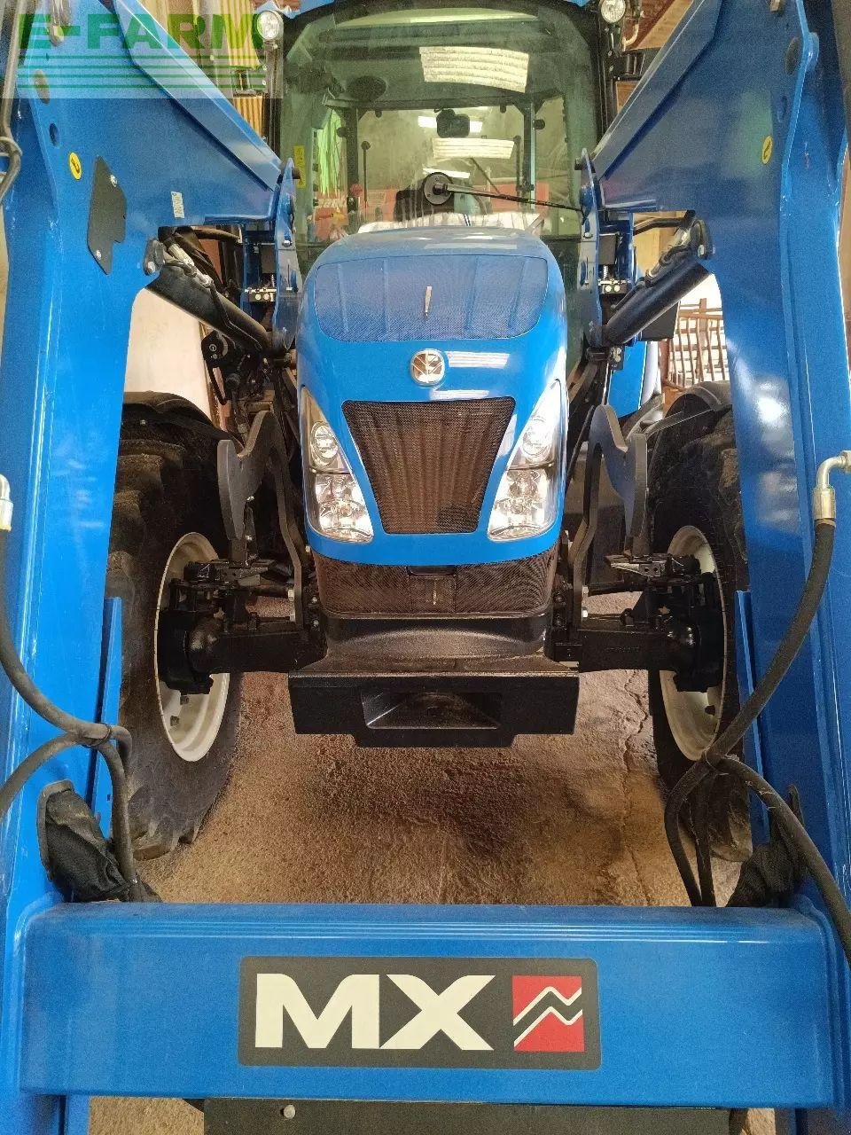Traktor du type New Holland t5 105 dual command, Gebrauchtmaschine en CHAUVONCOURT (Photo 10)
