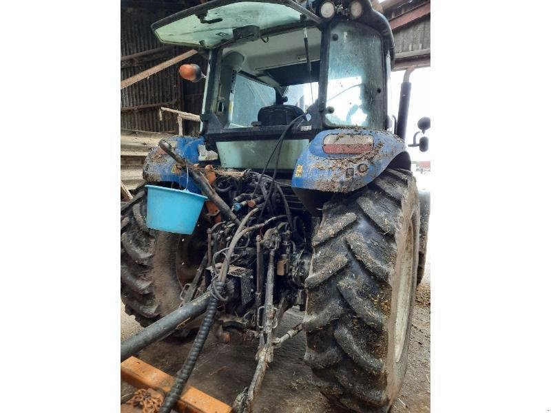 Traktor a típus New Holland T5-105DC, Gebrauchtmaschine ekkor: ANTIGNY (Kép 4)