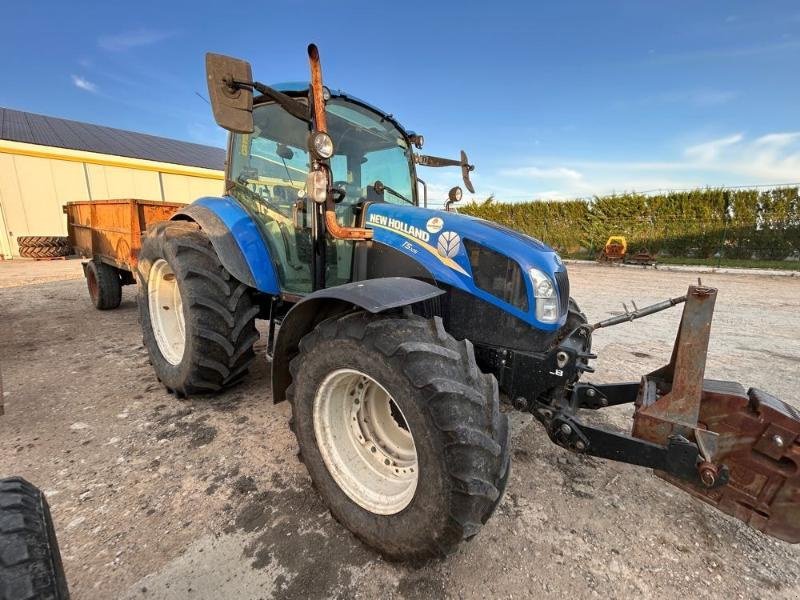 Traktor typu New Holland T5-105DC, Gebrauchtmaschine w ANTIGNY (Zdjęcie 1)