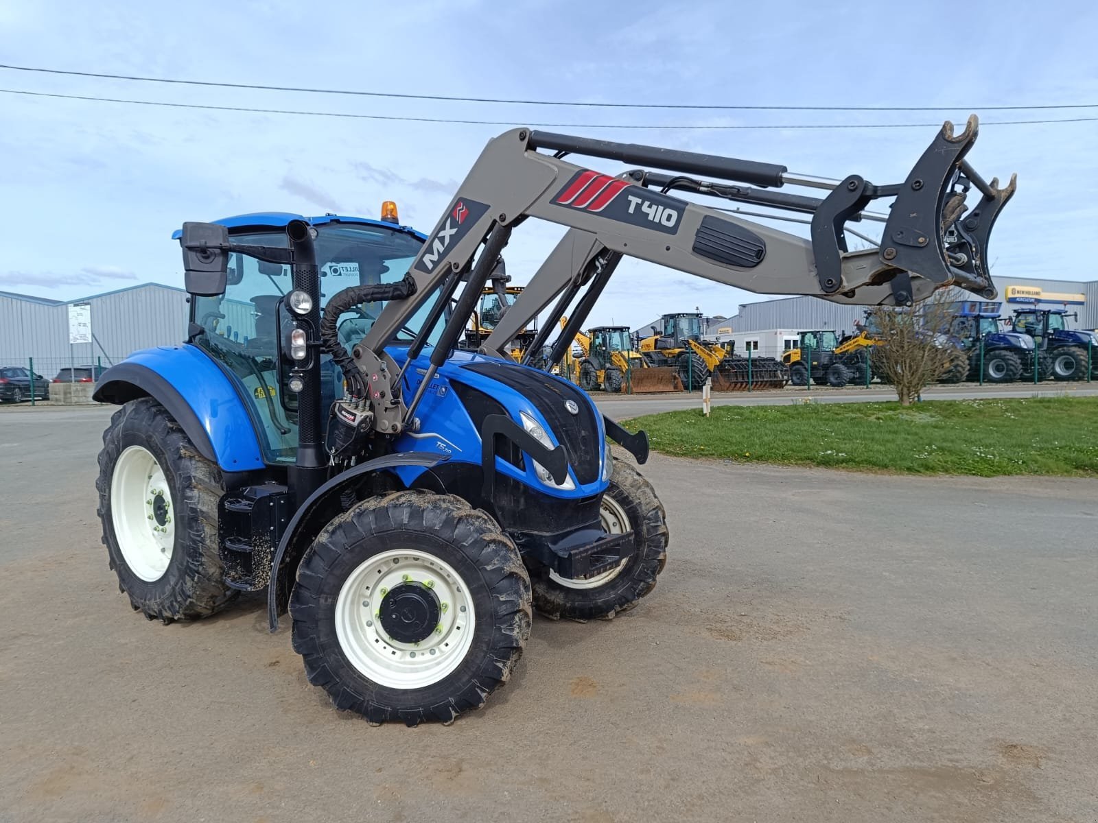 Traktor del tipo New Holland T5 110 EC, Gebrauchtmaschine In Le Horps (Immagine 1)