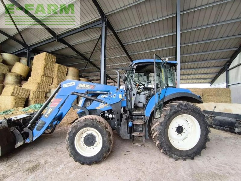Traktor du type New Holland t5 110 électro command, Gebrauchtmaschine en CHAUVONCOURT