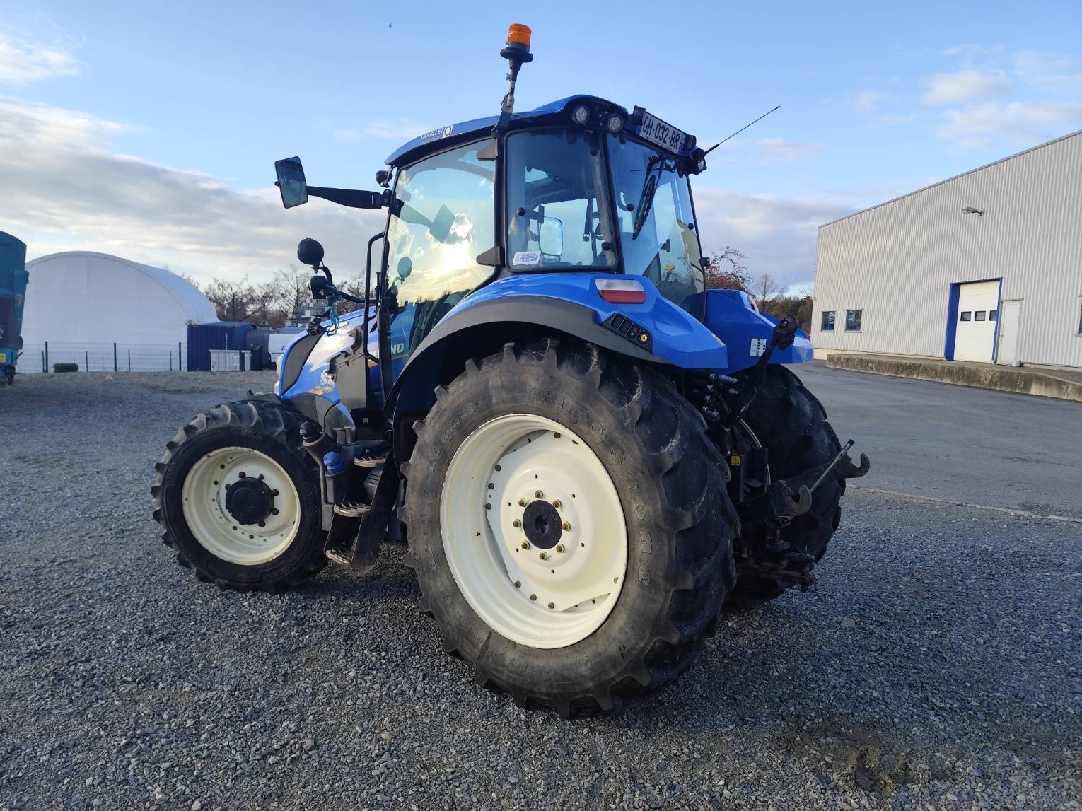 Traktor типа New Holland T5 120 EC, Gebrauchtmaschine в Le Horps (Фотография 3)