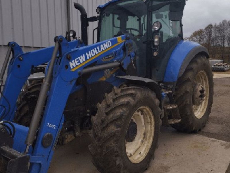 Traktor du type New Holland T5 120 ELECTRO, Gebrauchtmaschine en ENNEZAT (Photo 1)