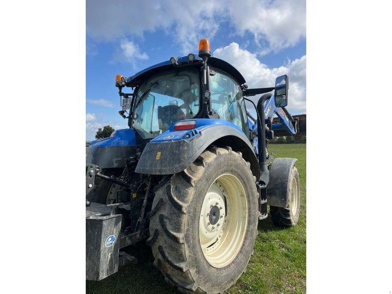 Traktor des Typs New Holland T5-120DY, Gebrauchtmaschine in ANTIGNY (Bild 3)