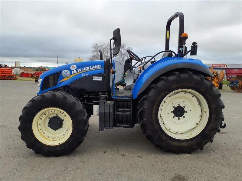 Traktor of the type New Holland T5-85PS, Gebrauchtmaschine in ANTIGNY (Picture 9)