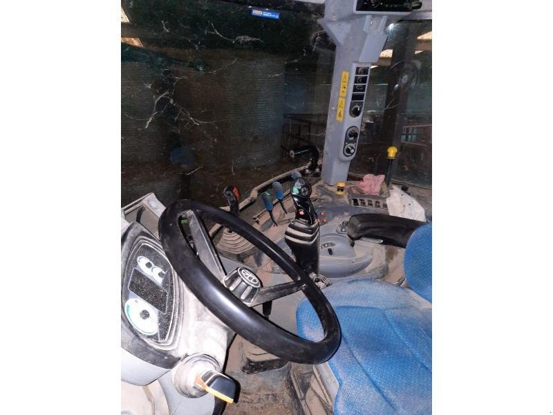 Traktor типа New Holland T5-95, Gebrauchtmaschine в COULONGES SUR L'AUTI (Фотография 3)