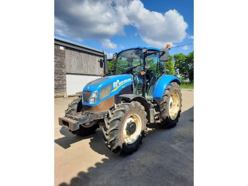 Traktor a típus New Holland T5-95, Gebrauchtmaschine ekkor: ANTIGNY (Kép 1)