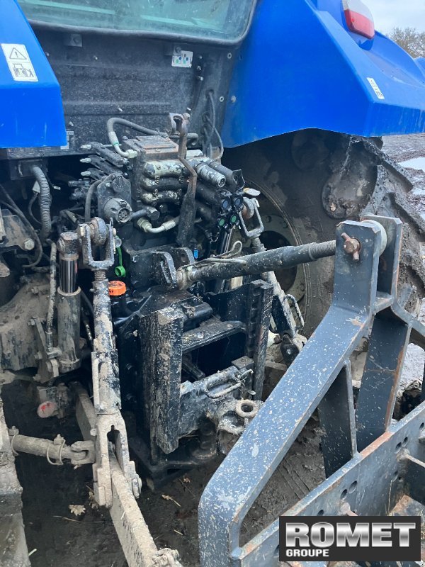 Traktor za tip New Holland T5,95, Gebrauchtmaschine u Gennes sur glaize (Slika 3)