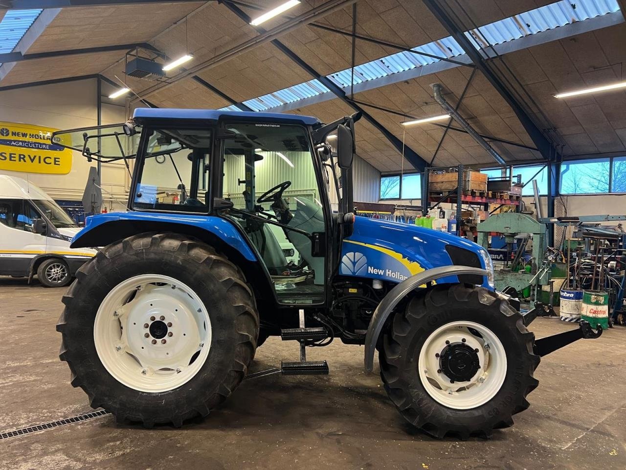 Traktor типа New Holland T5030, Gebrauchtmaschine в Middelfart (Фотография 3)