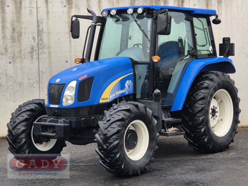 Traktor des Typs New Holland T5030, Gebrauchtmaschine in Lebring (Bild 1)
