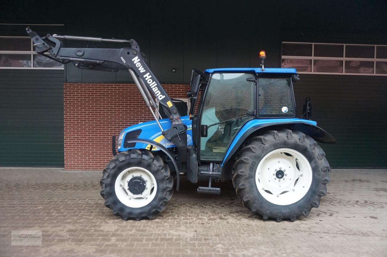 Traktor typu New Holland T5040 nur 860 Std., Gebrauchtmaschine w Borken (Zdjęcie 5)