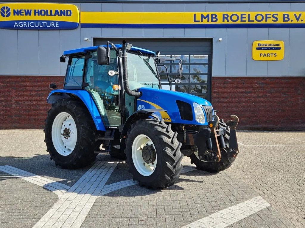 Traktor of the type New Holland T5050 Hi-Lo Powershuttle, Gebrauchtmaschine in BENNEKOM (Picture 11)
