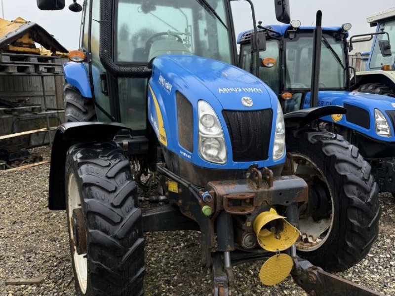 Traktor Türe ait New Holland T5050 Key, Gebrauchtmaschine içinde Hadsten (resim 1)