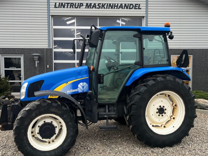 Traktor tip New Holland T5050 Med frontlift, Gebrauchtmaschine in Lintrup